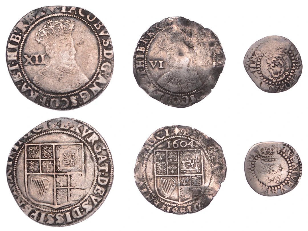 James I, First coinage, Shilling, mm. lis, second bust, 5.68g/1h (N