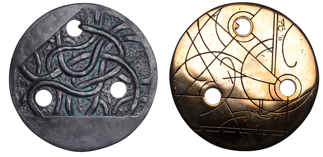 ENGLAND, The Lizard’s Tale, 2011, a two-part cast bronze medal by