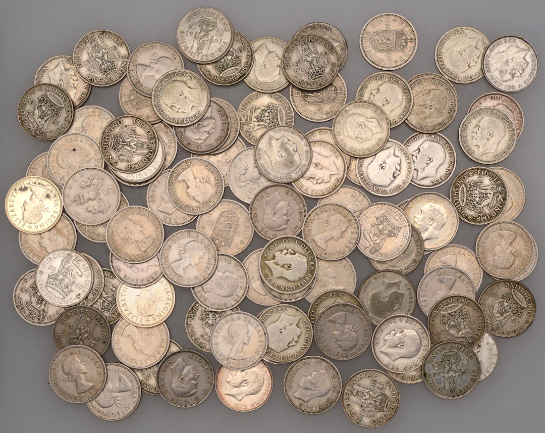 George V to Elizabeth II, a large quantity of Shillings, in .925 silver