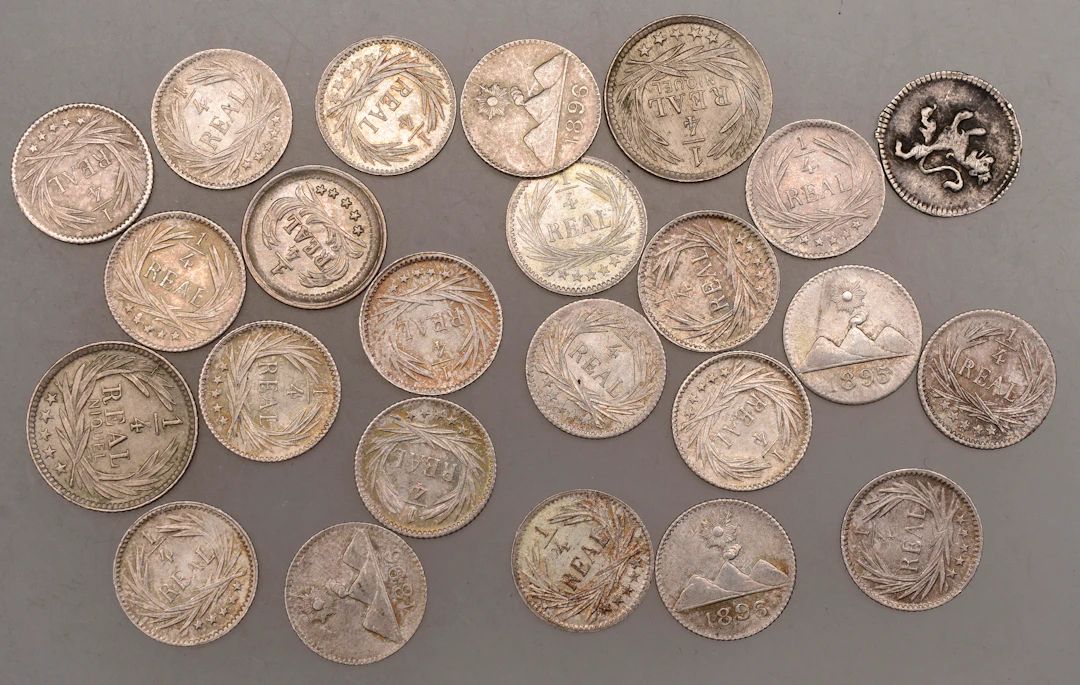 Guatemala, Miscellaneous fractional Reales in silver (22) and base