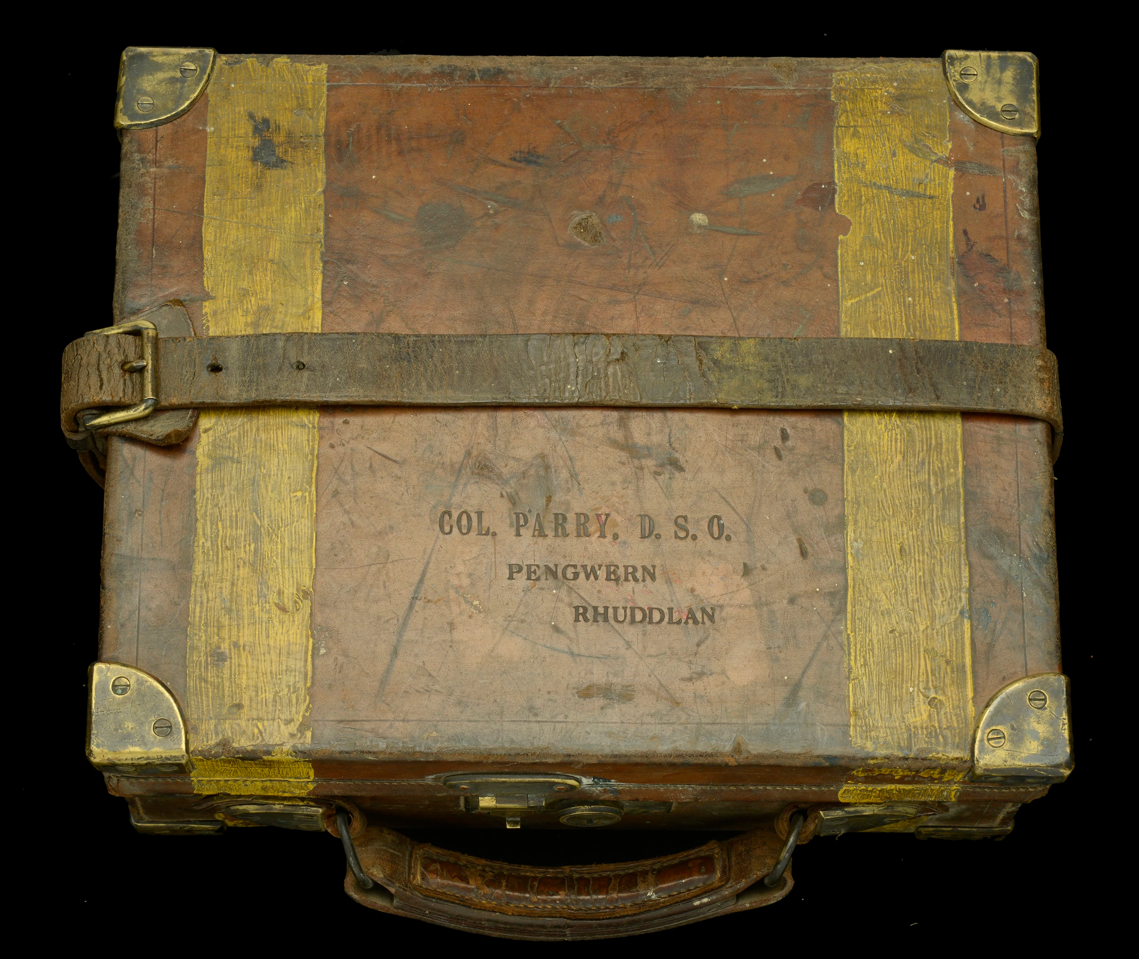 Leather and Brass Cartridge Case. A very good and attractive gentleman’s