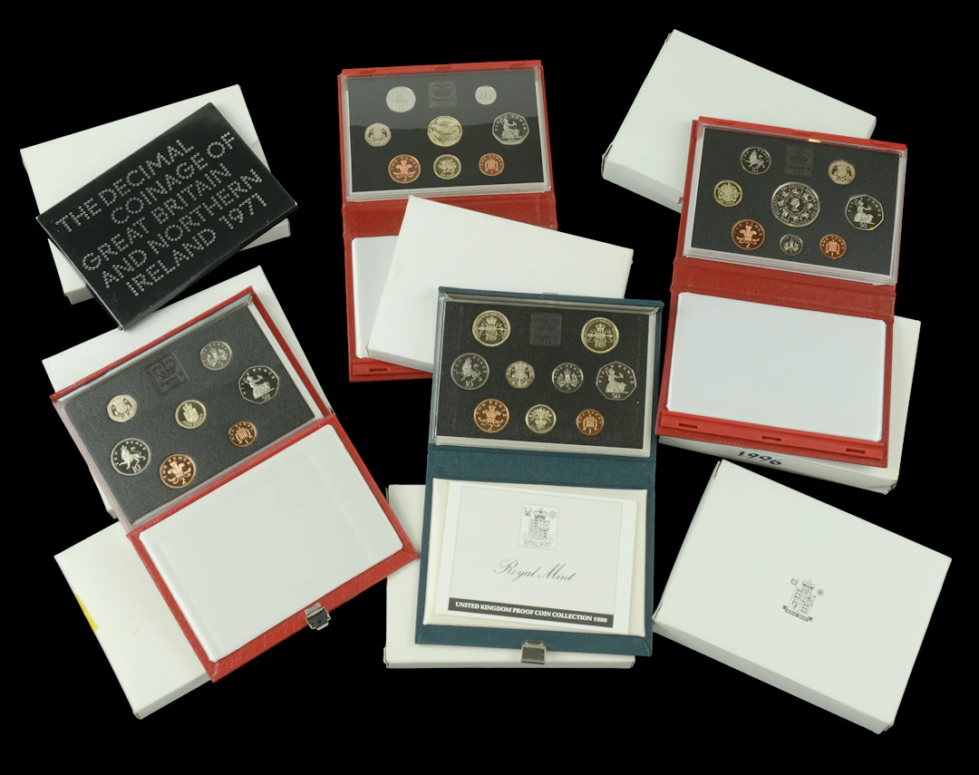 Elizabeth II, Proof Sets (36), 1970 (3), 1971(2), 1973, 1975-1977