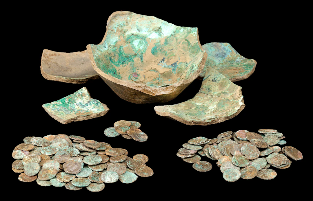 The Yarlington Hoard, The Yarlington Hoard comprises approximately