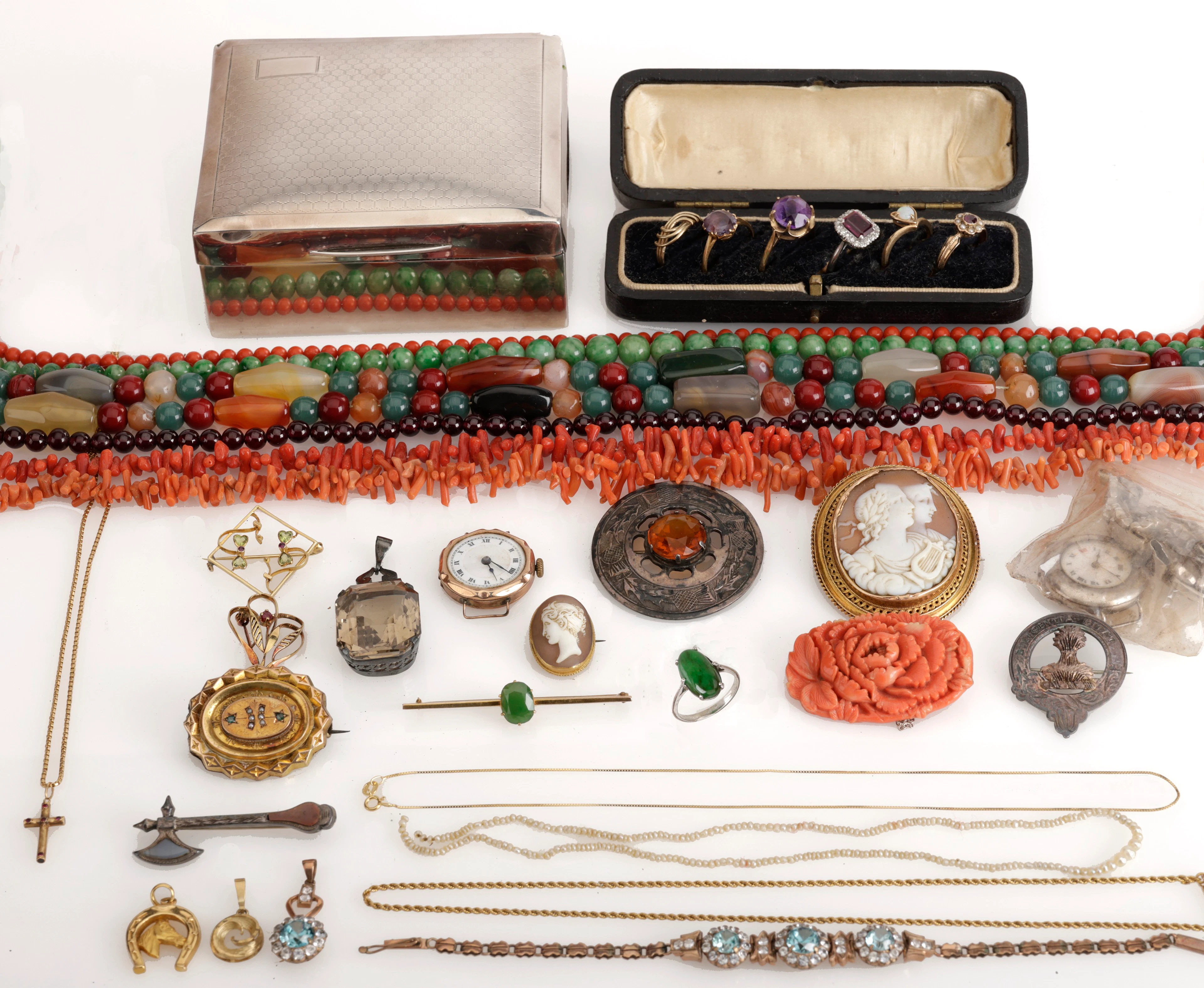A quantity of miscellaneous items, comprising a silver cigarette case