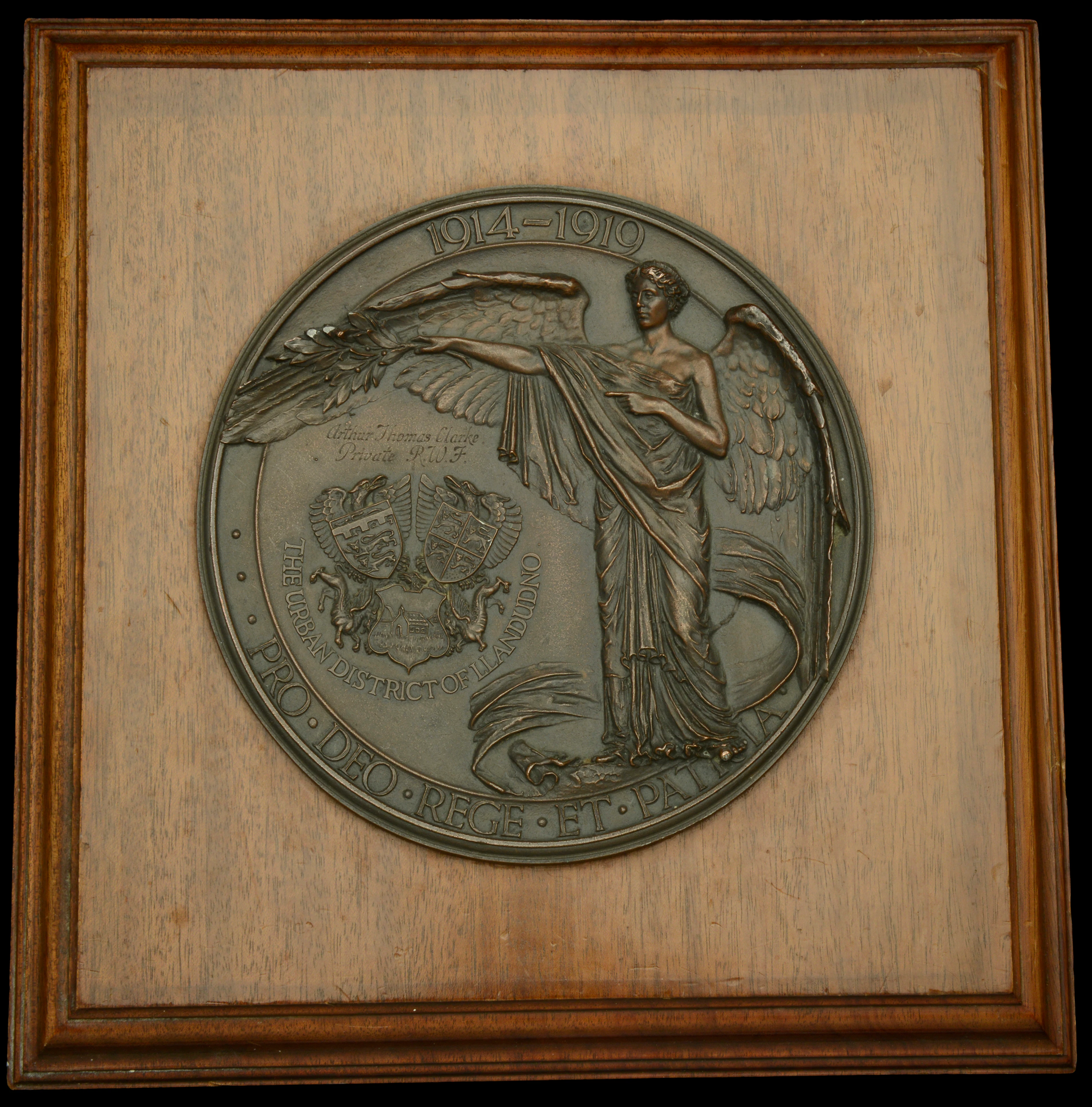 Urban District of Llandudno Memorial Plaque 1914-19, 189mm, bronze
