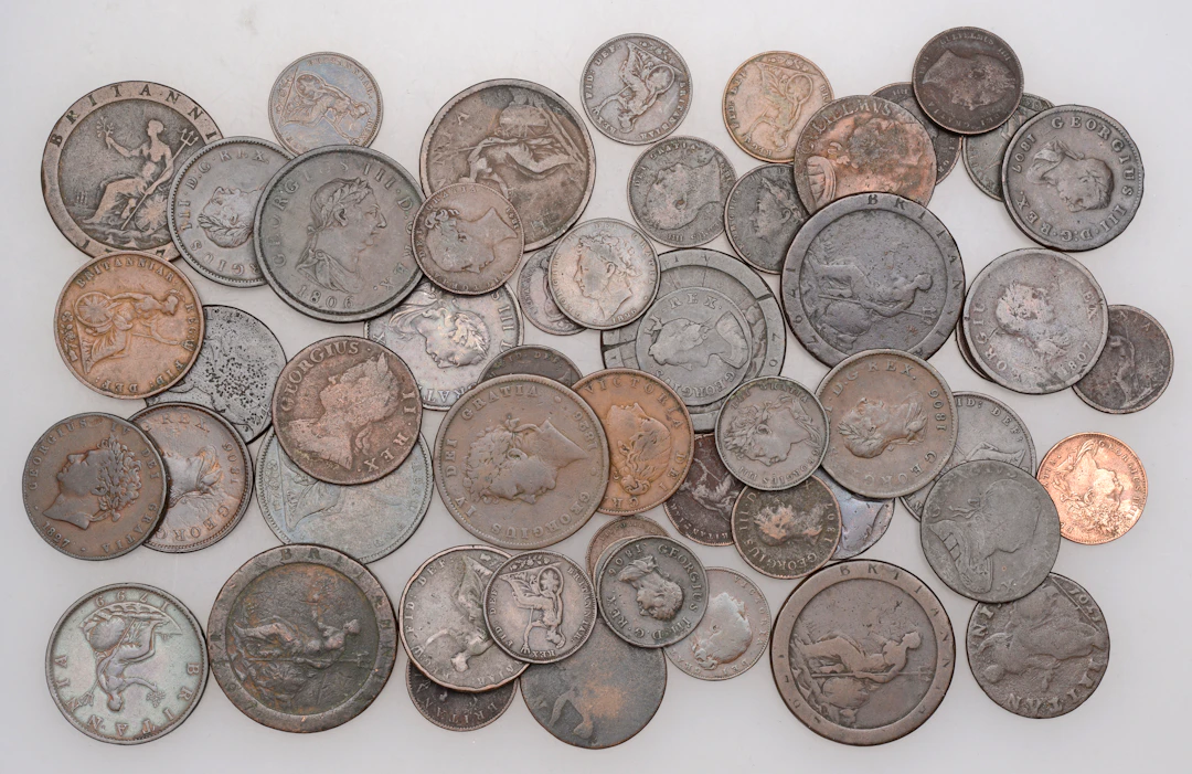 William and May, Halfpenny, 1694 (BMC 602; S 3452); George III, Halfpenny