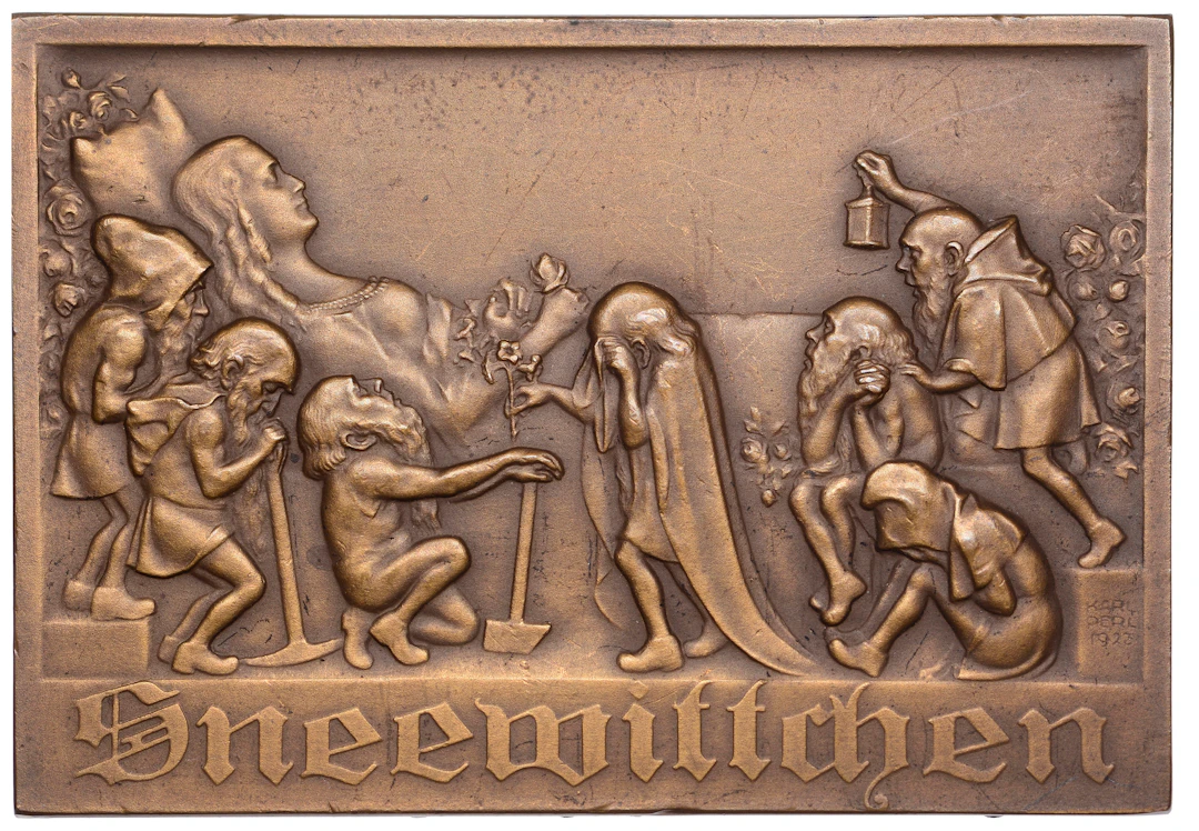 AUSTRIA, Sneewittchen [Snow White], 1920, a uniface bronze plaque
