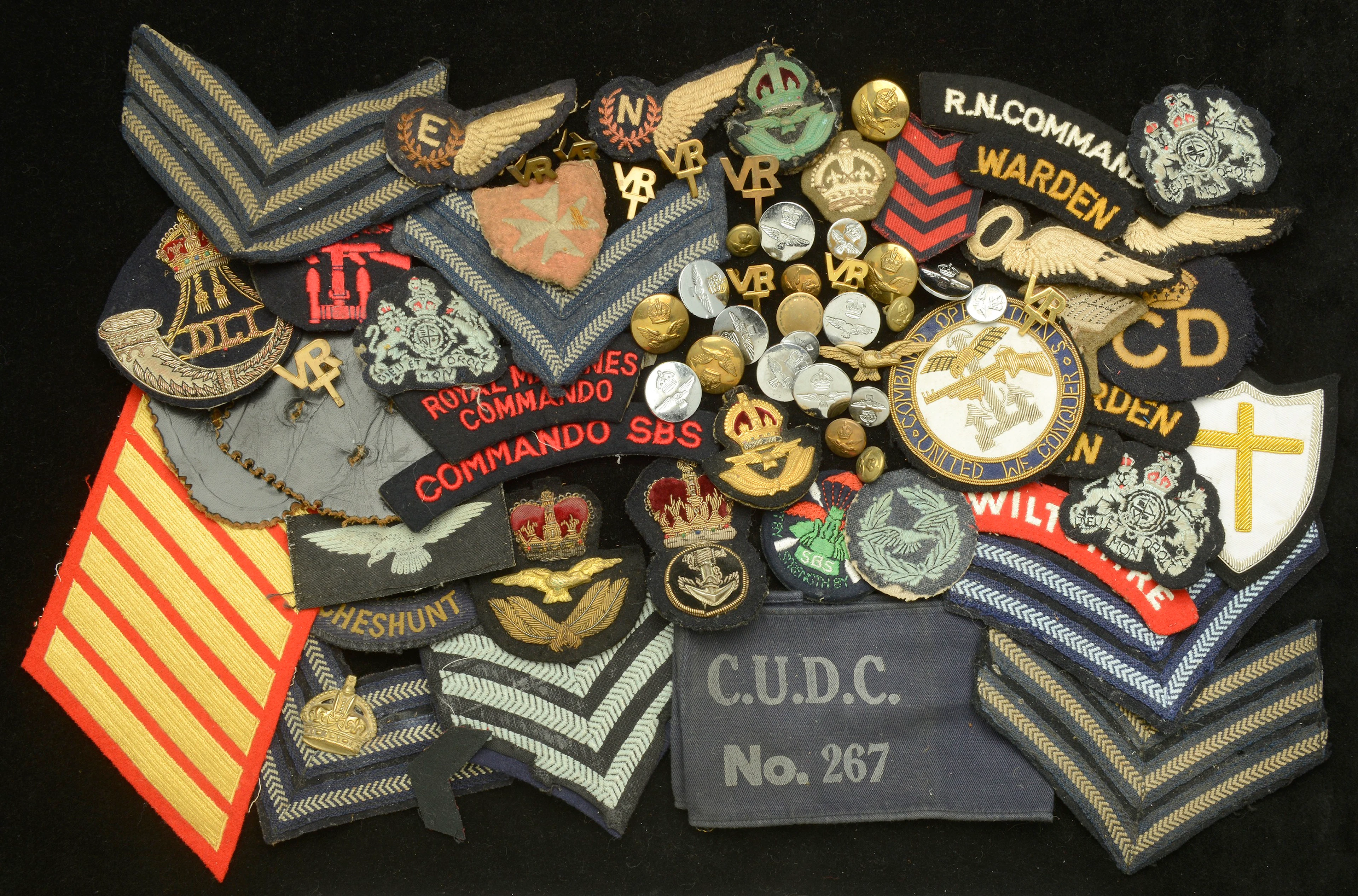 Assorted Mixed Cloth Badges. A very good and large selection, mostly