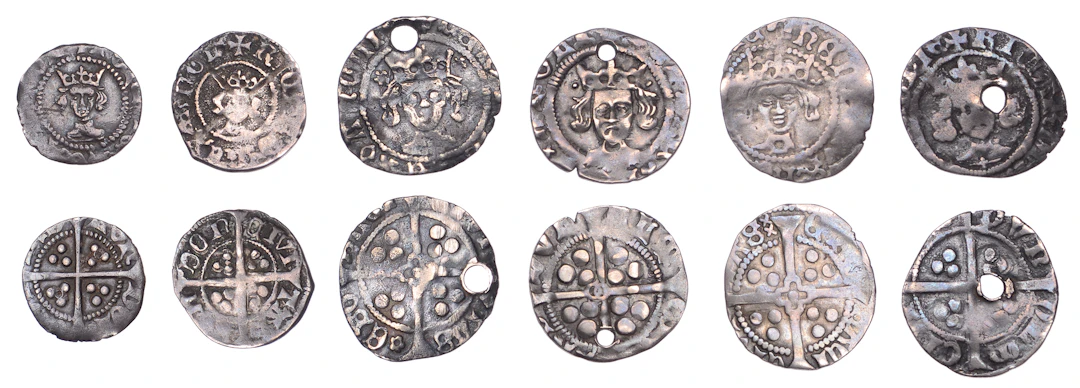 Richard II, Halfpenny, type II, 0.56g/2h (N 1331b; S 1699); Henry