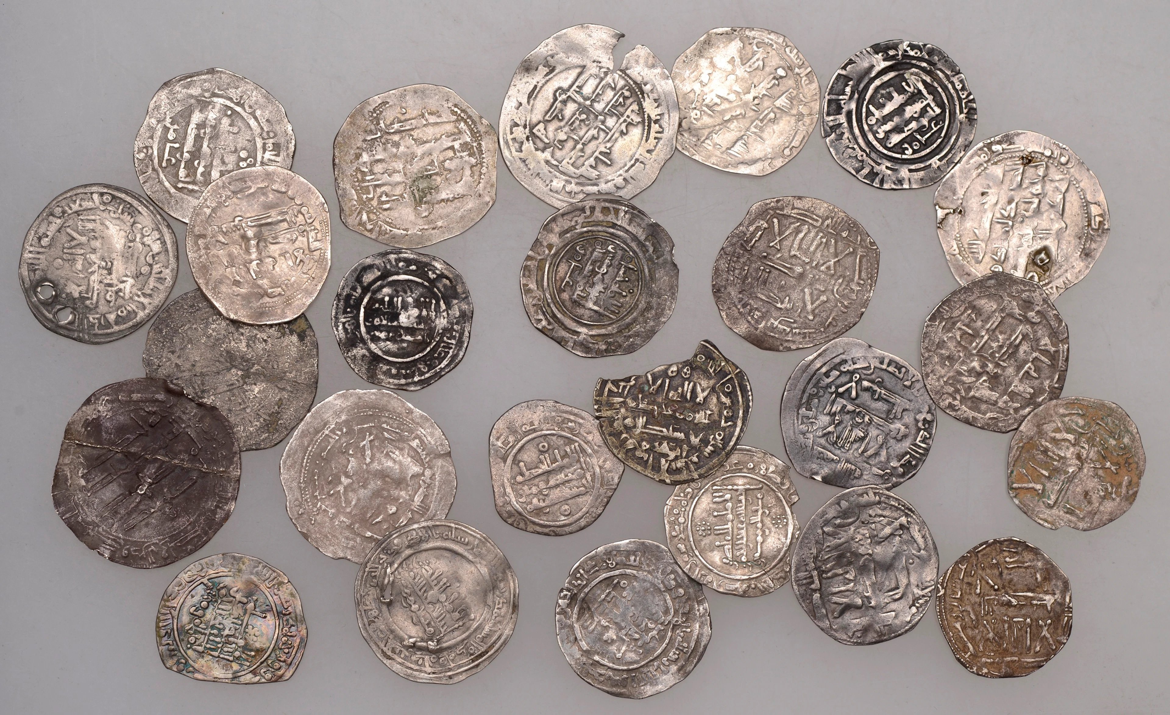 Miscellaneous, ISLAMIC, miscellaneous Umayyad Dirhams (25), mostly
