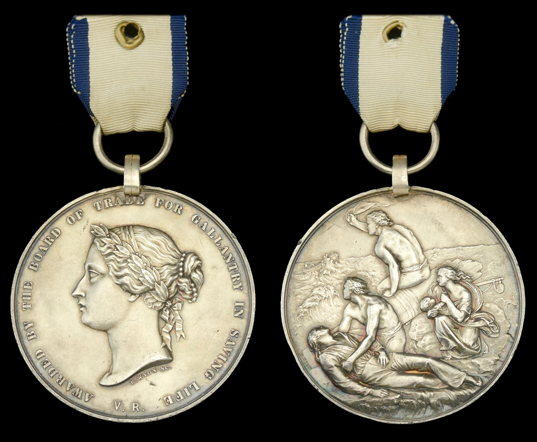 Board of Trade Medal for Gallantry in Saving Life at Sea, V.R., large