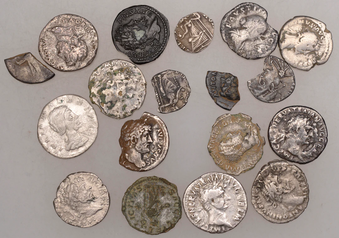 Miscellaneous Roman Denarii (15) and Siliquae (3), various types and