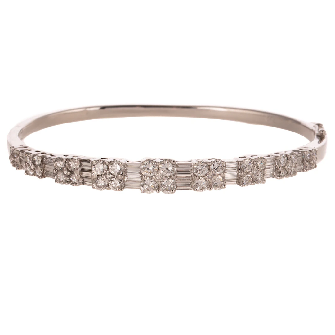 A 3.00 ctw Diamond Bangle in 18K