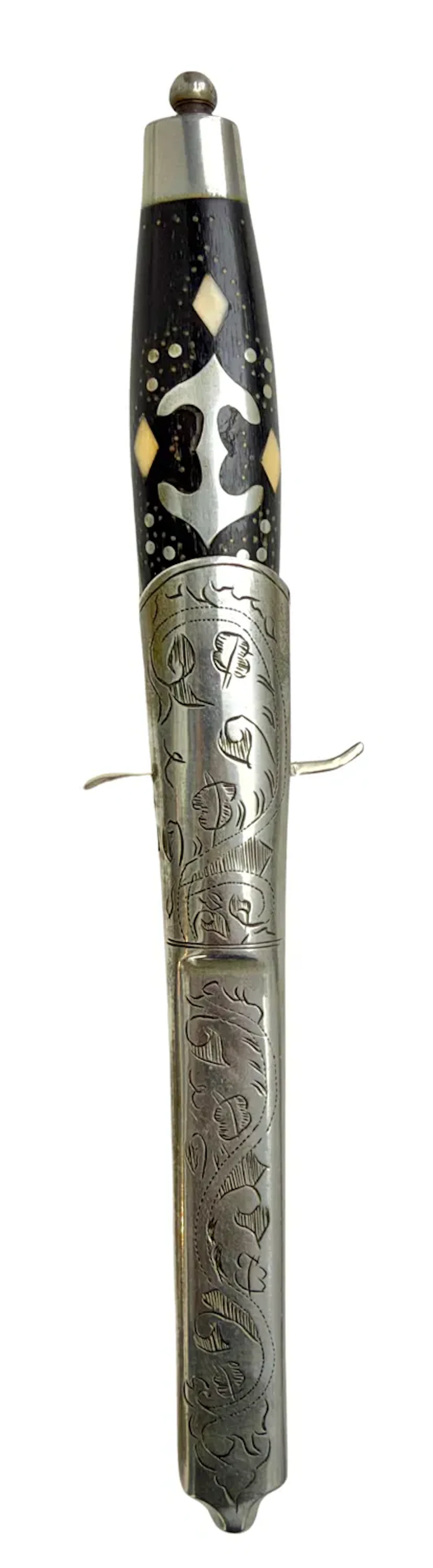Kniv#20 Dolk, Hermanrud Toten