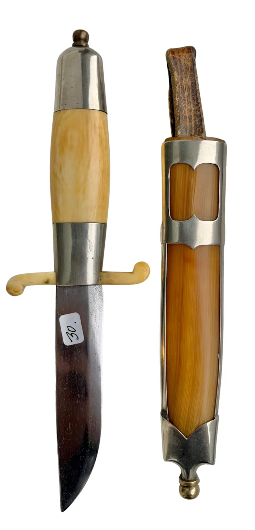 Kniv#30 Hvalrosstann m/parerstang