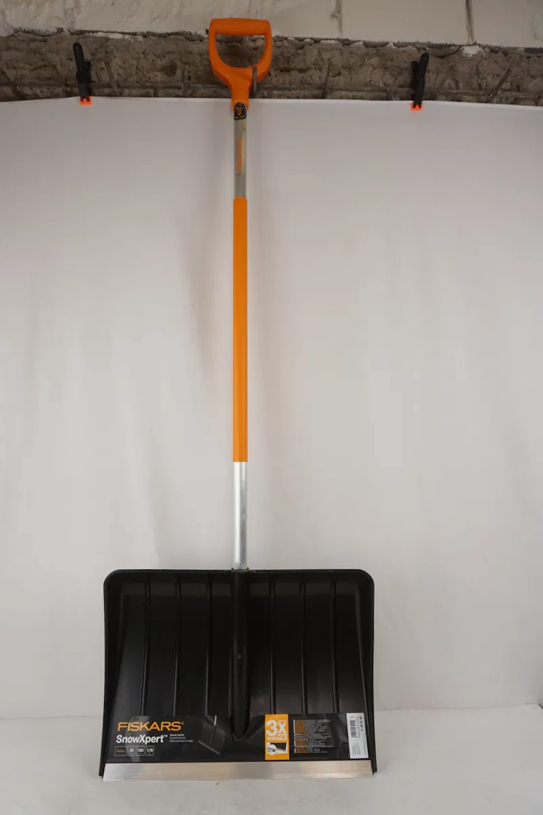 Fiskars SnowXpert Snöspade. B40