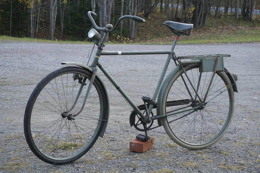Militärcykel. B25