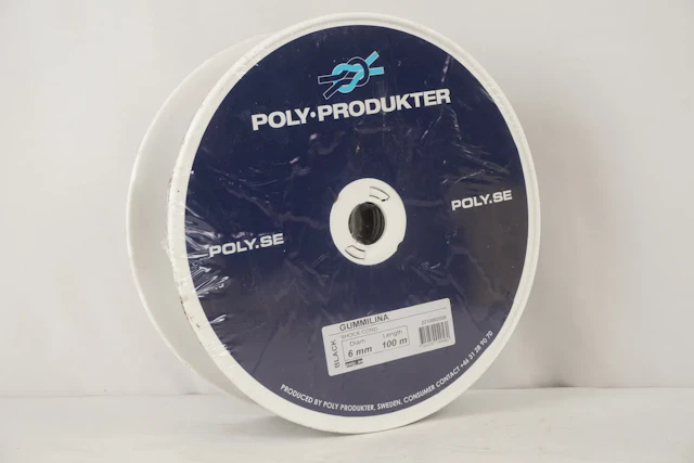Poly produkter Gummilina svart 100m. D25