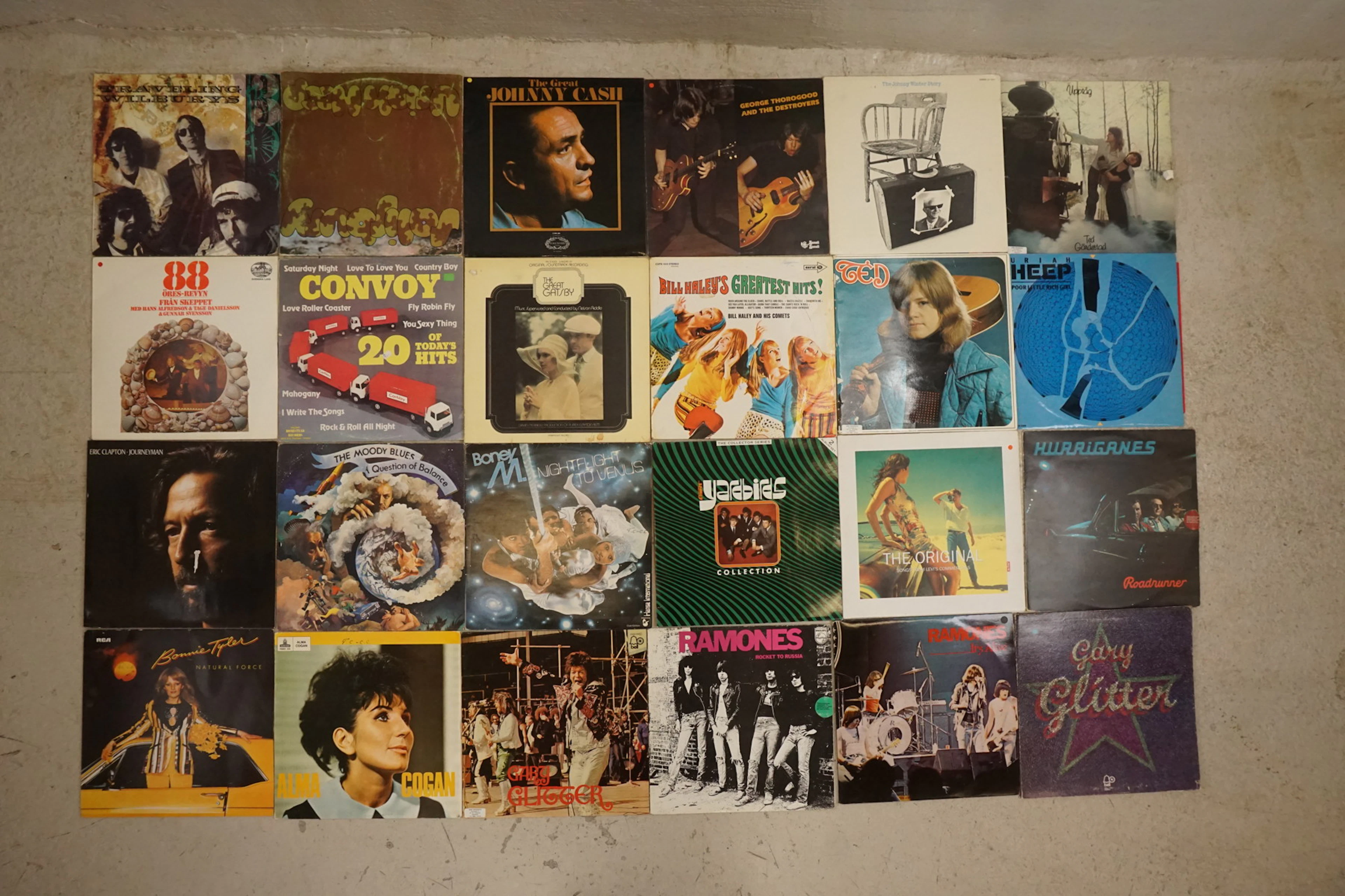 24 LP Ramones – Rocket to Russia mm. BC126