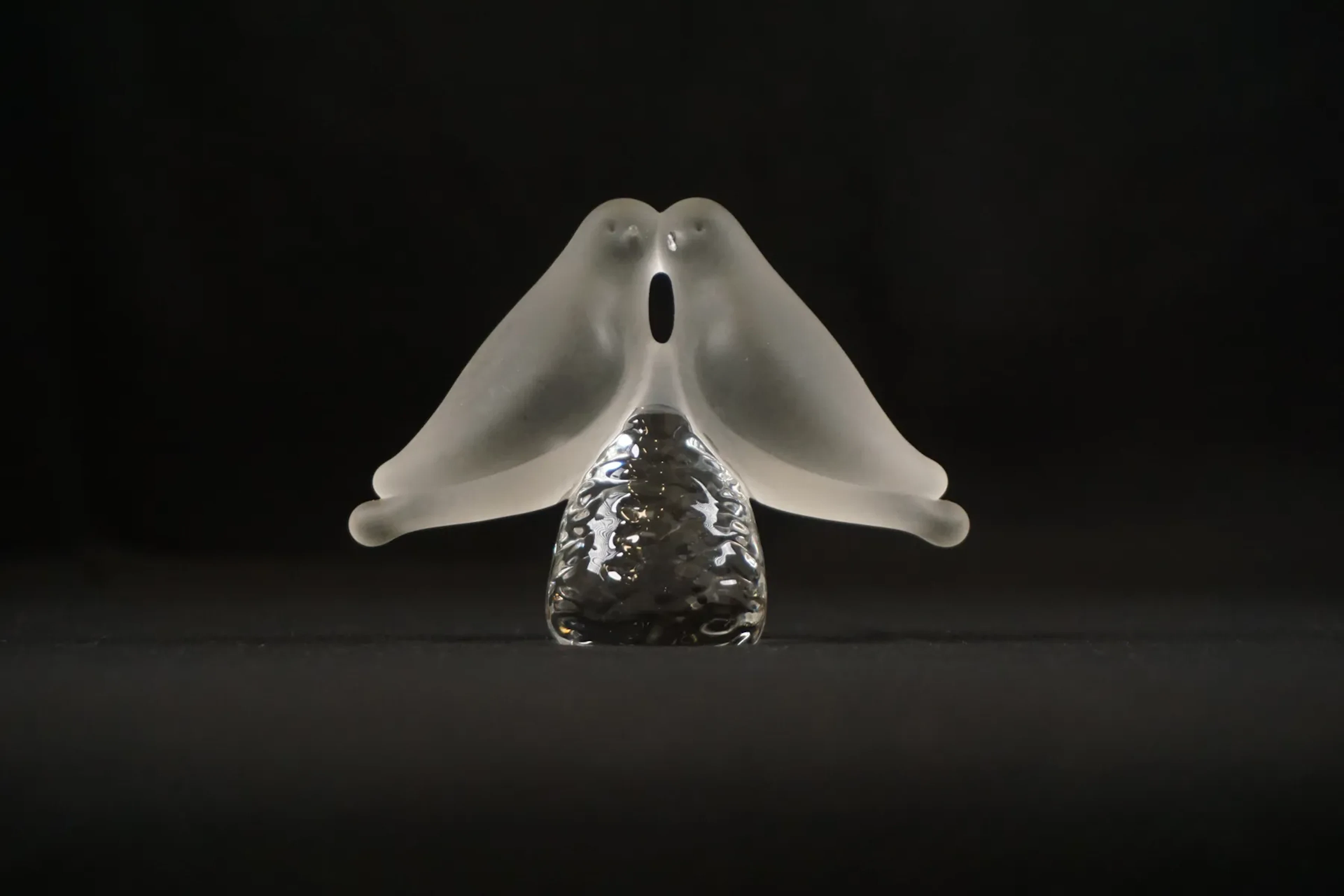 Glasfigur två fåglar. G106