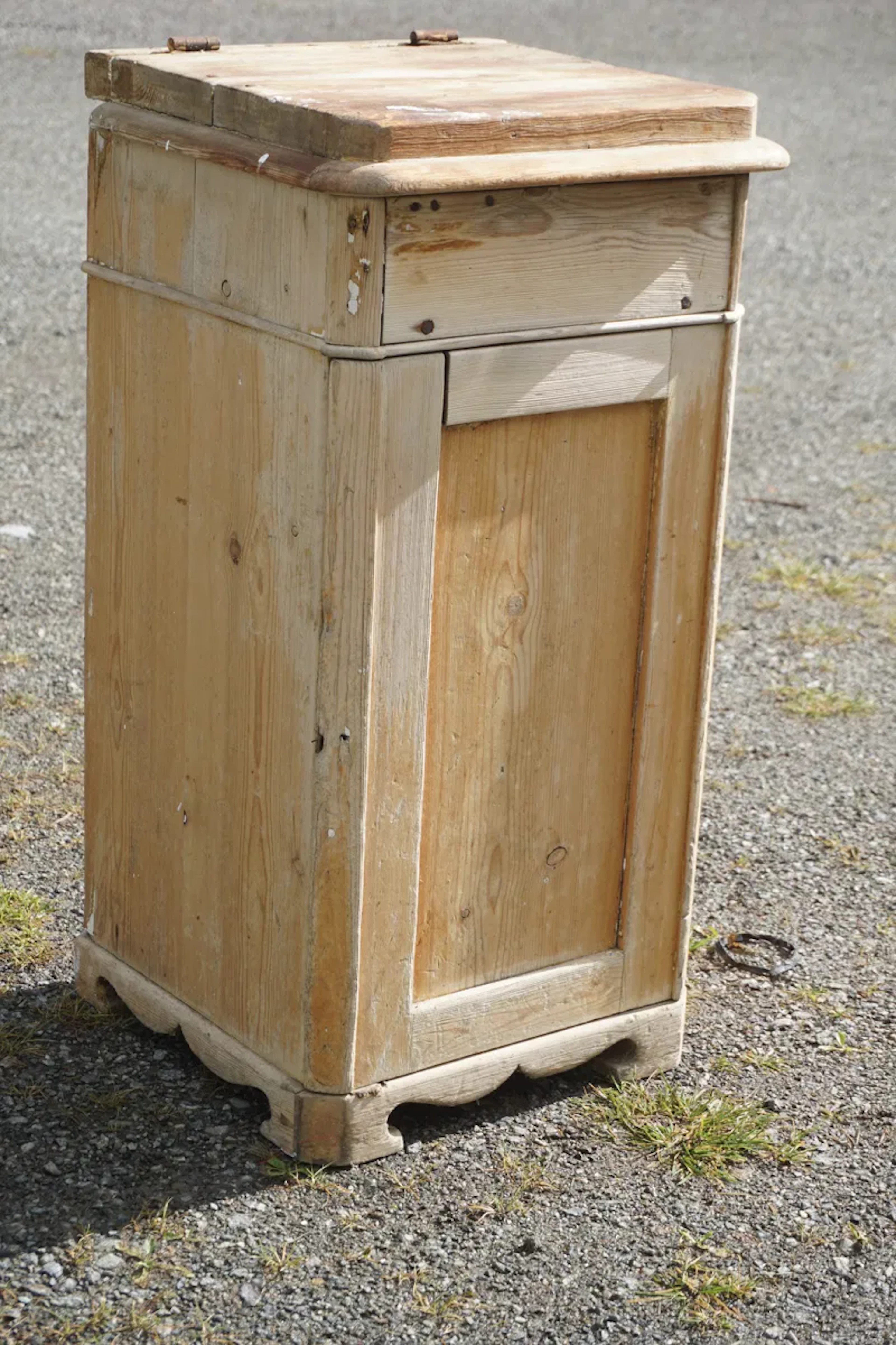 Tvättkomod. B218/