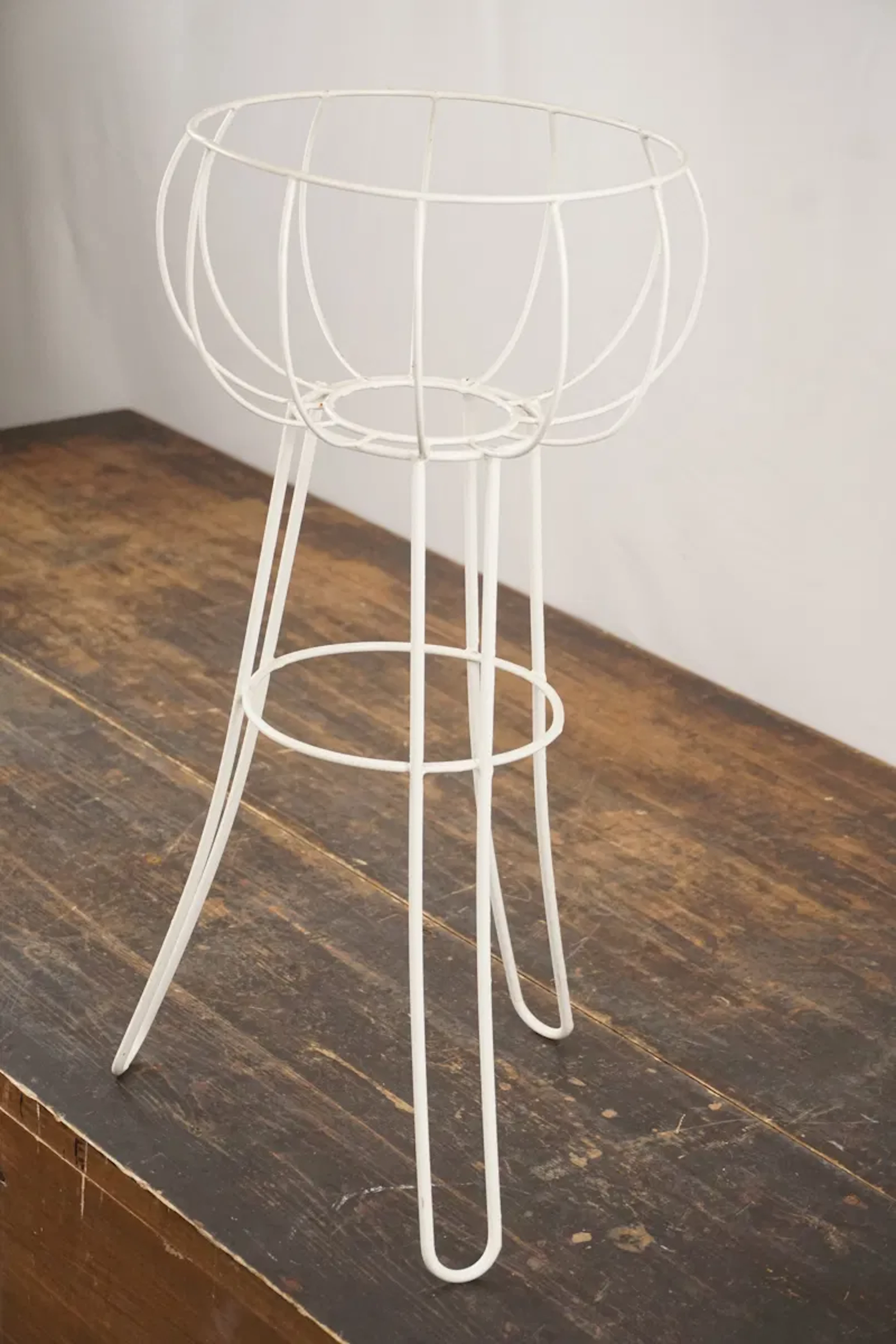 Piedestal String. B236