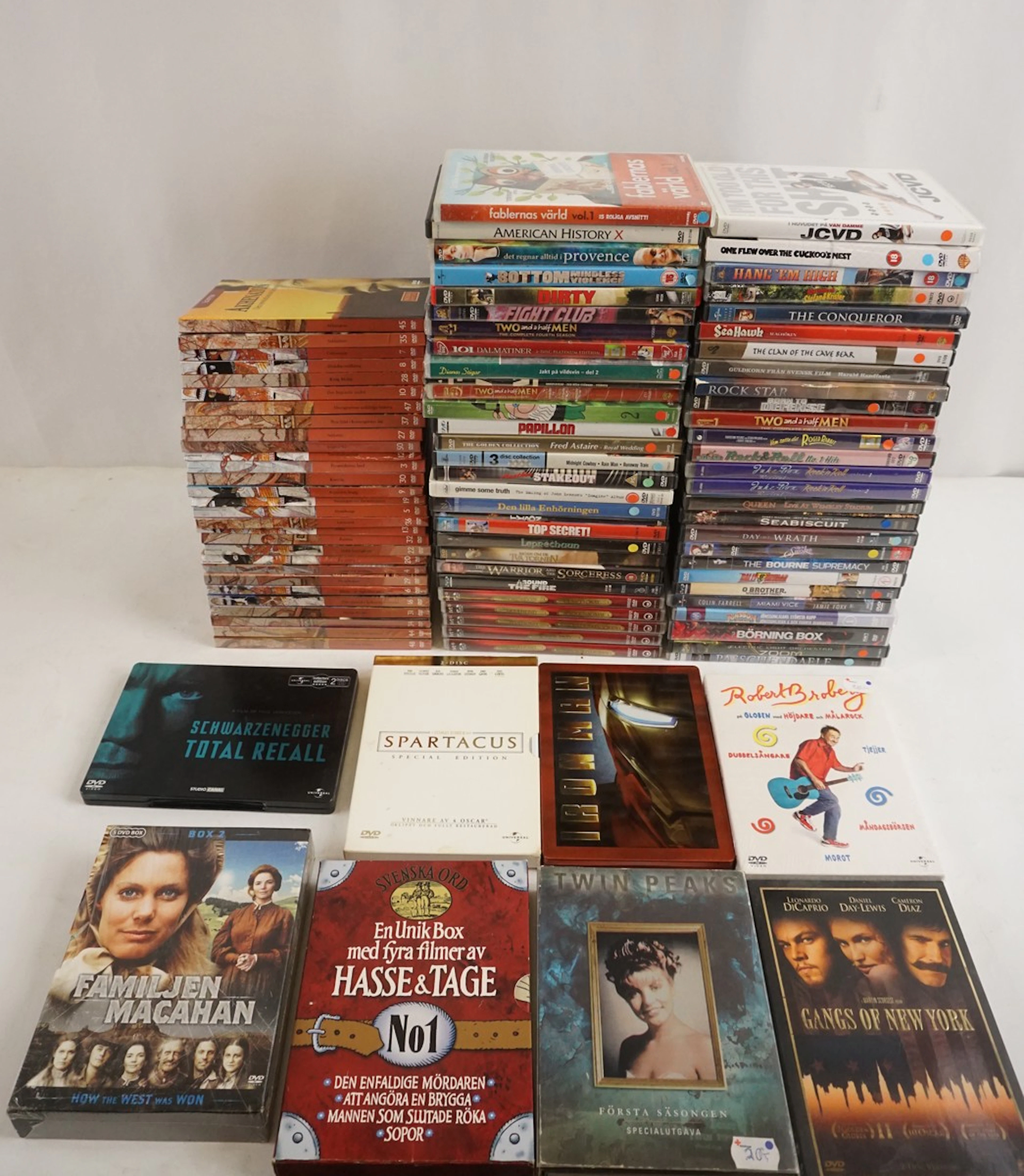 Bananlåda med DVD, Iron Man mm. BC170