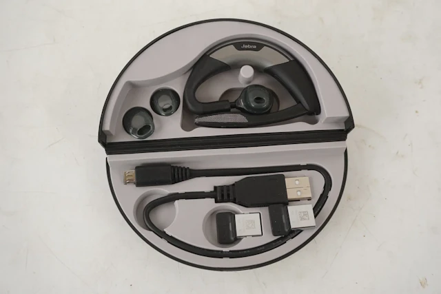 Jabra Motion Bluetooth headset. A44