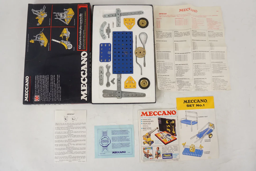 Meccano set No 1 byggsats. A121/