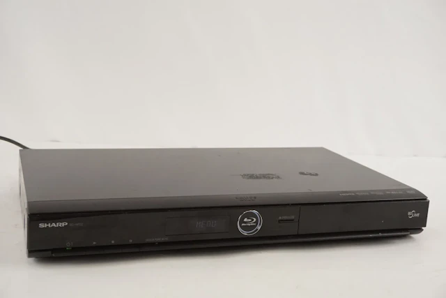 Sharp Aquos BD-HP22S Blu-ray/DVD-spelare. D48/