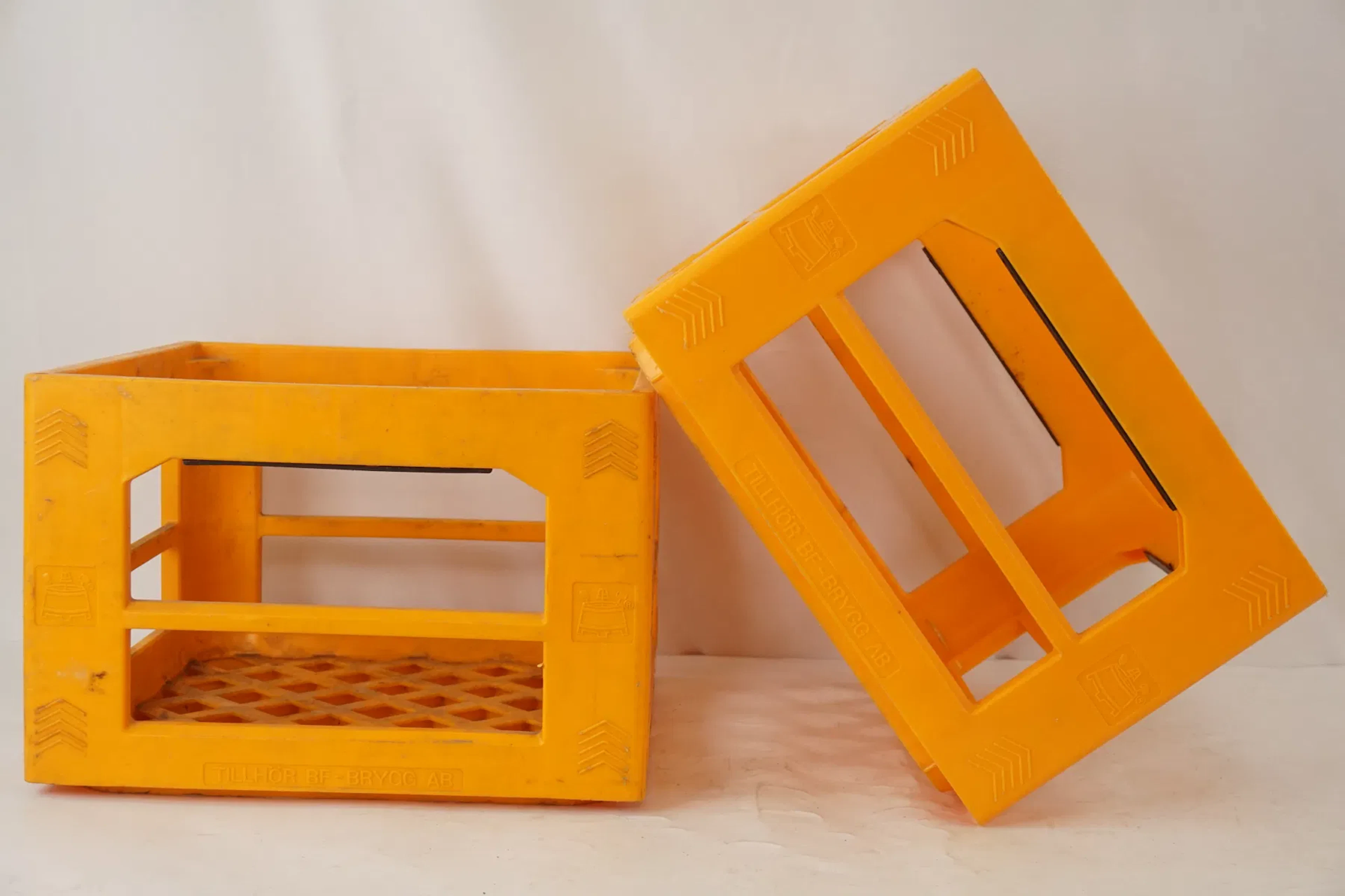 2st plastbackar. B85
