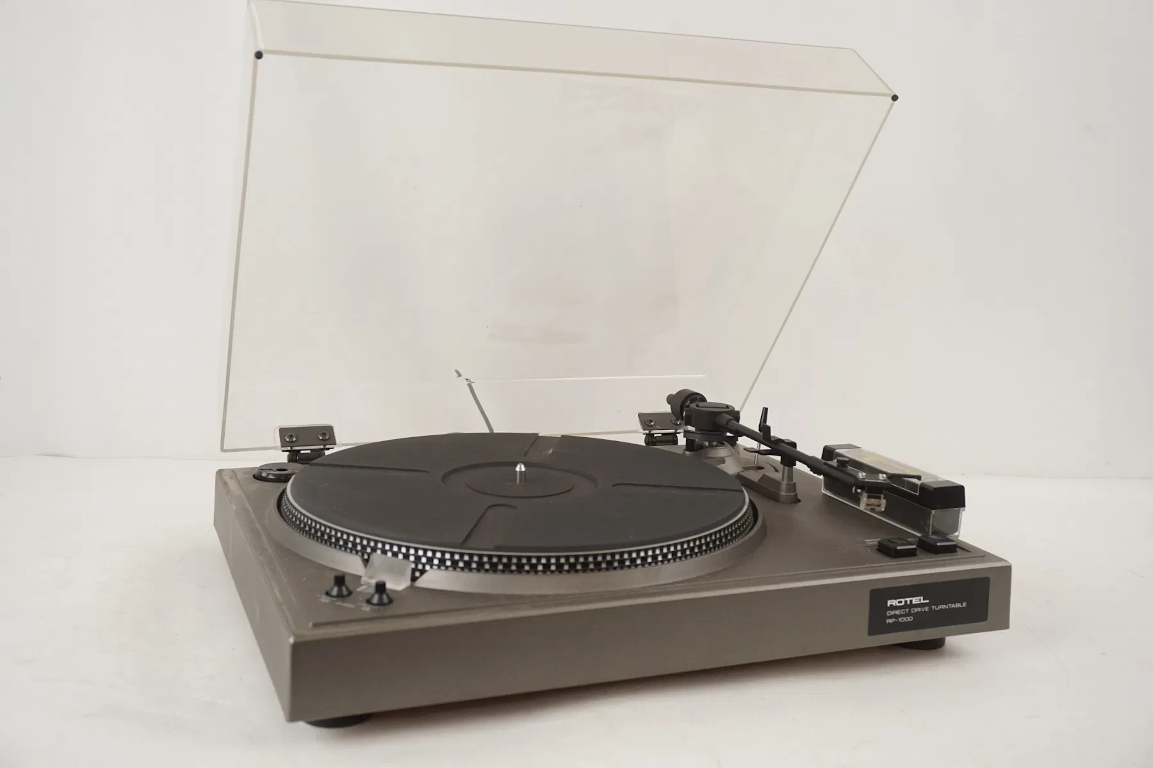 ROTEL RP-1000 skivspelare. D3