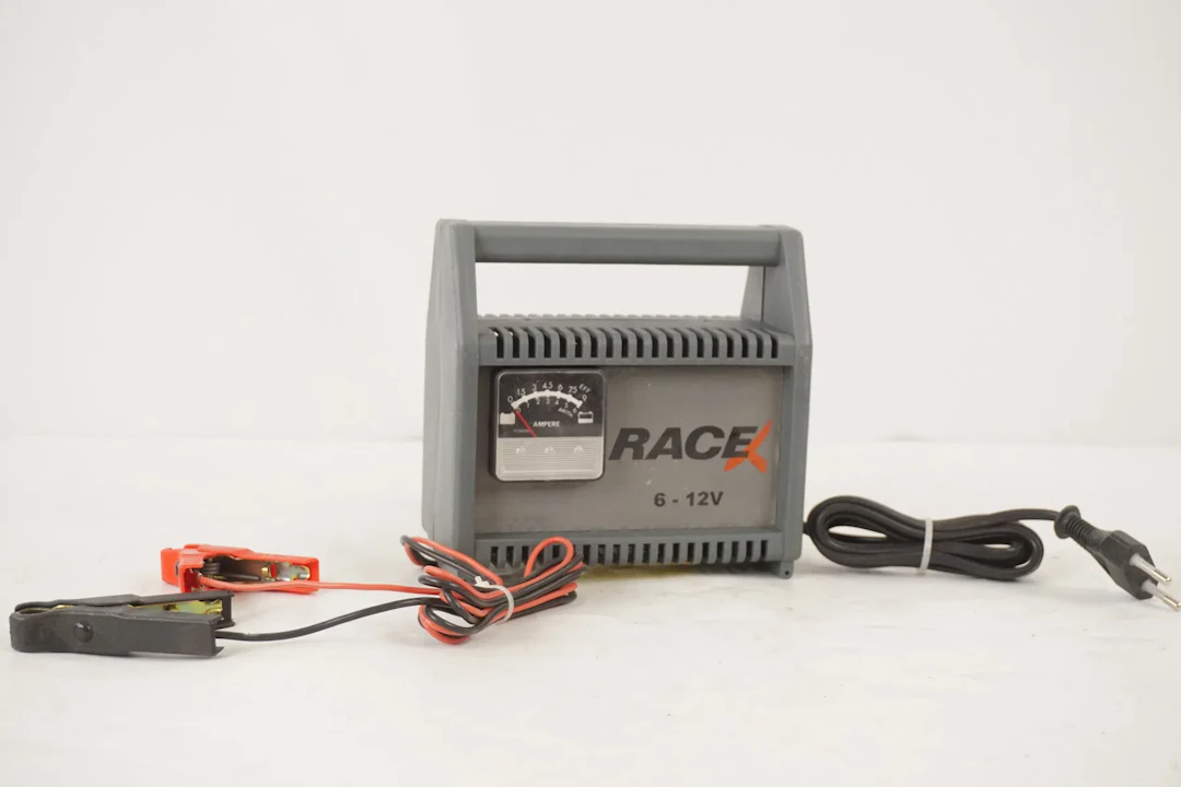 Race Batterilddare 6-12V. D10