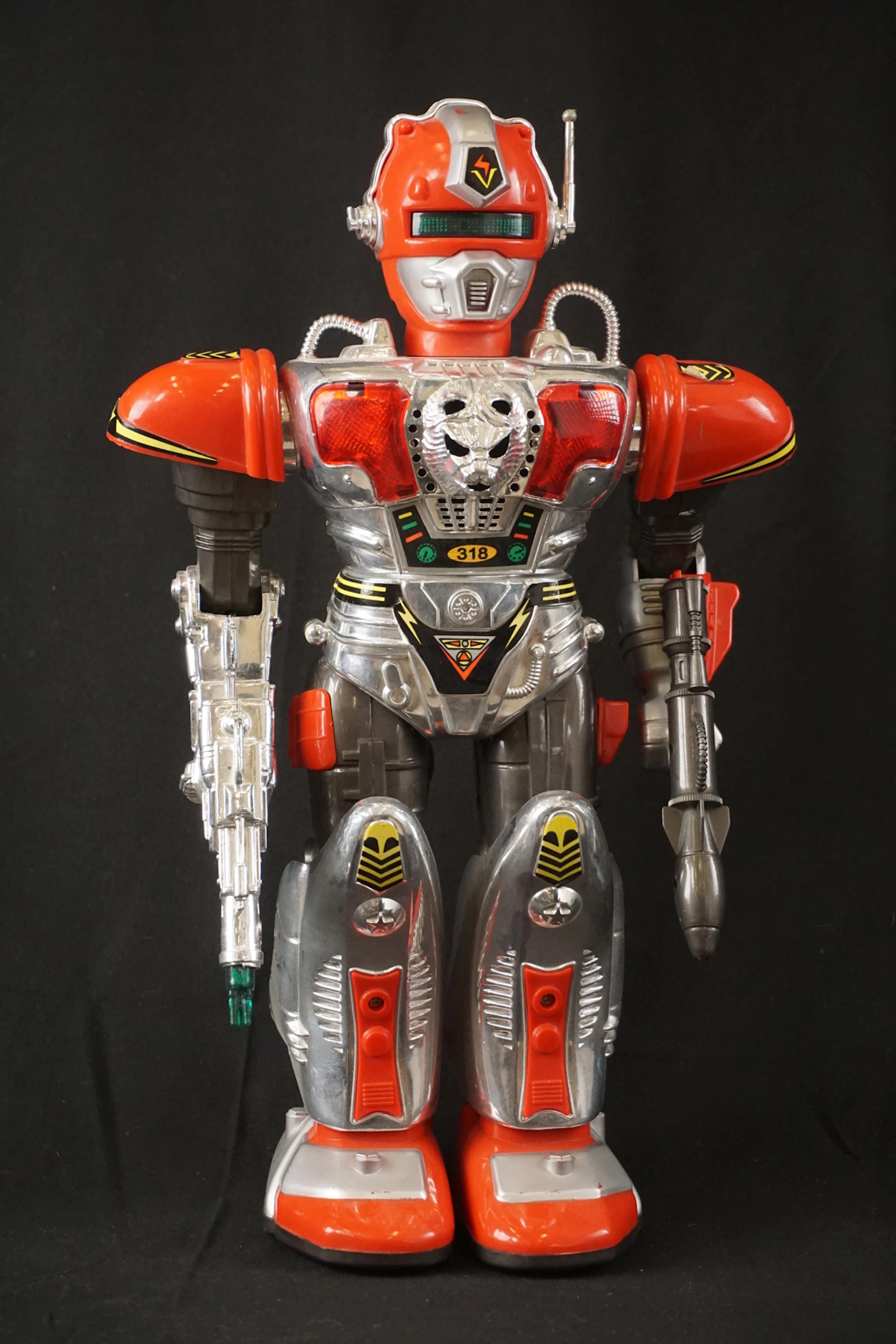 Vintage robot leksaker. A80/