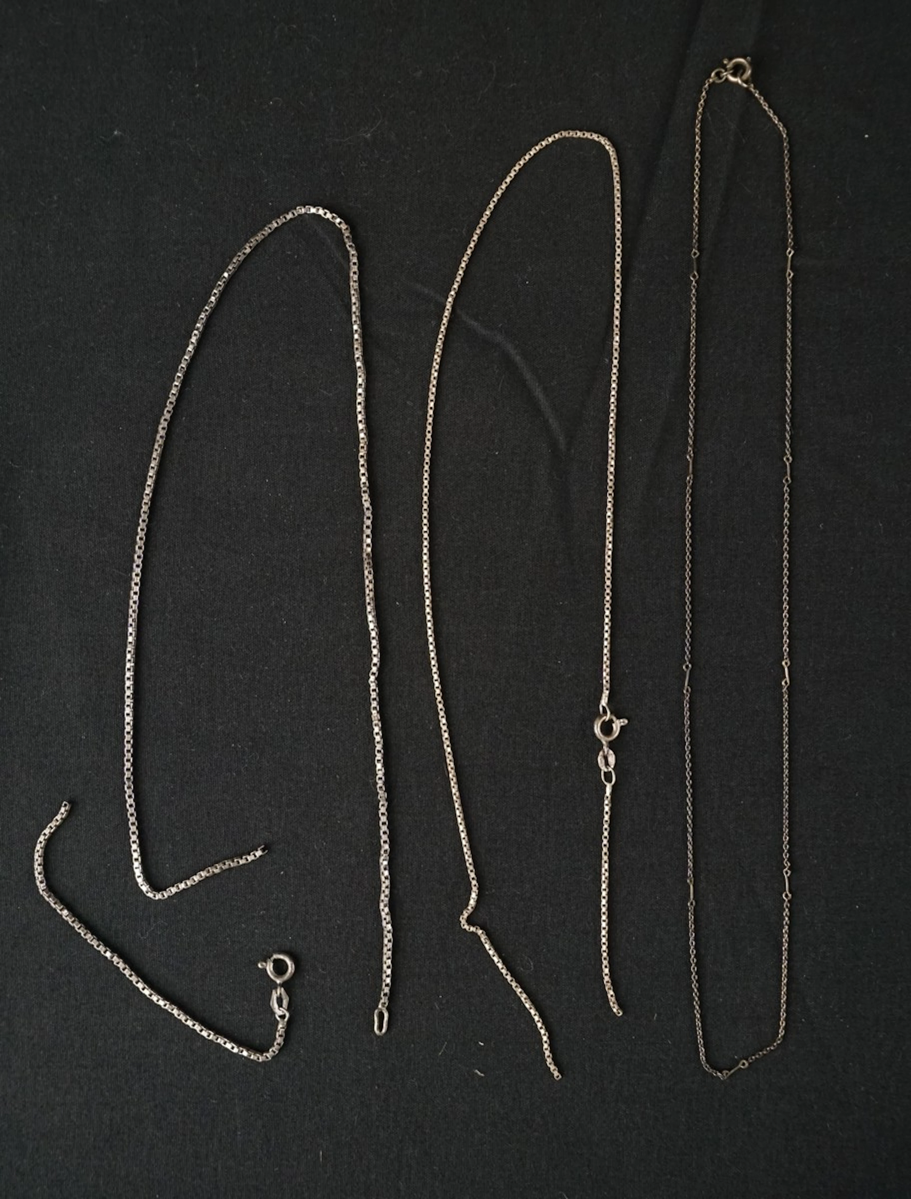 3st Silverhalsband/skrot. A226