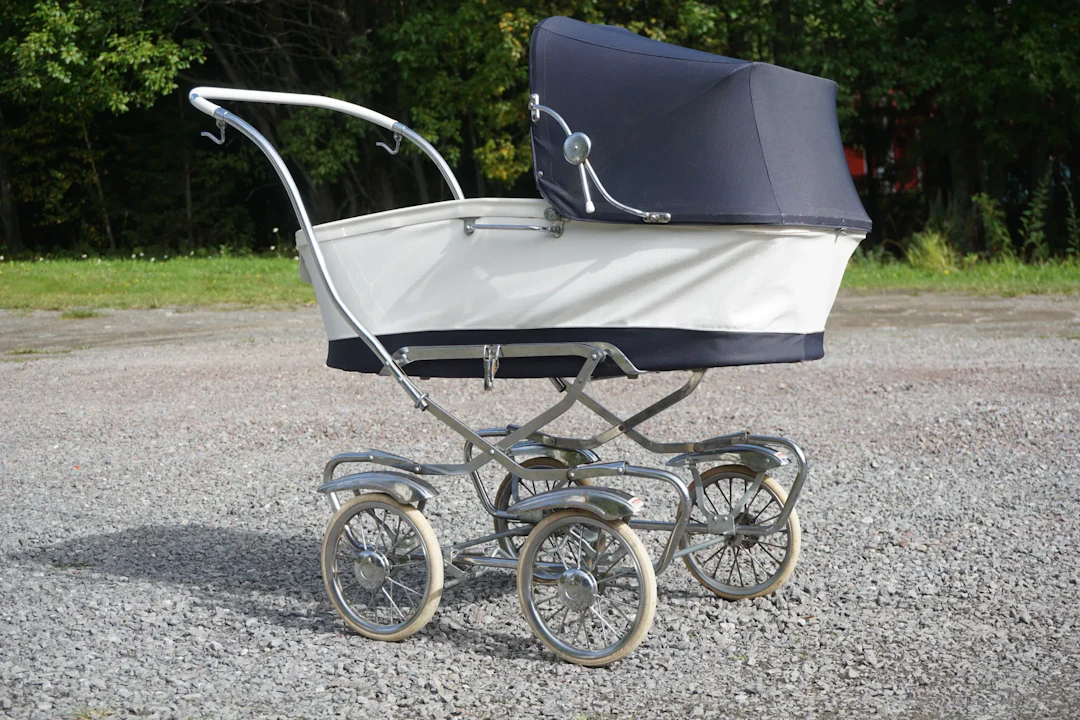 Barnvagn retro. B11/