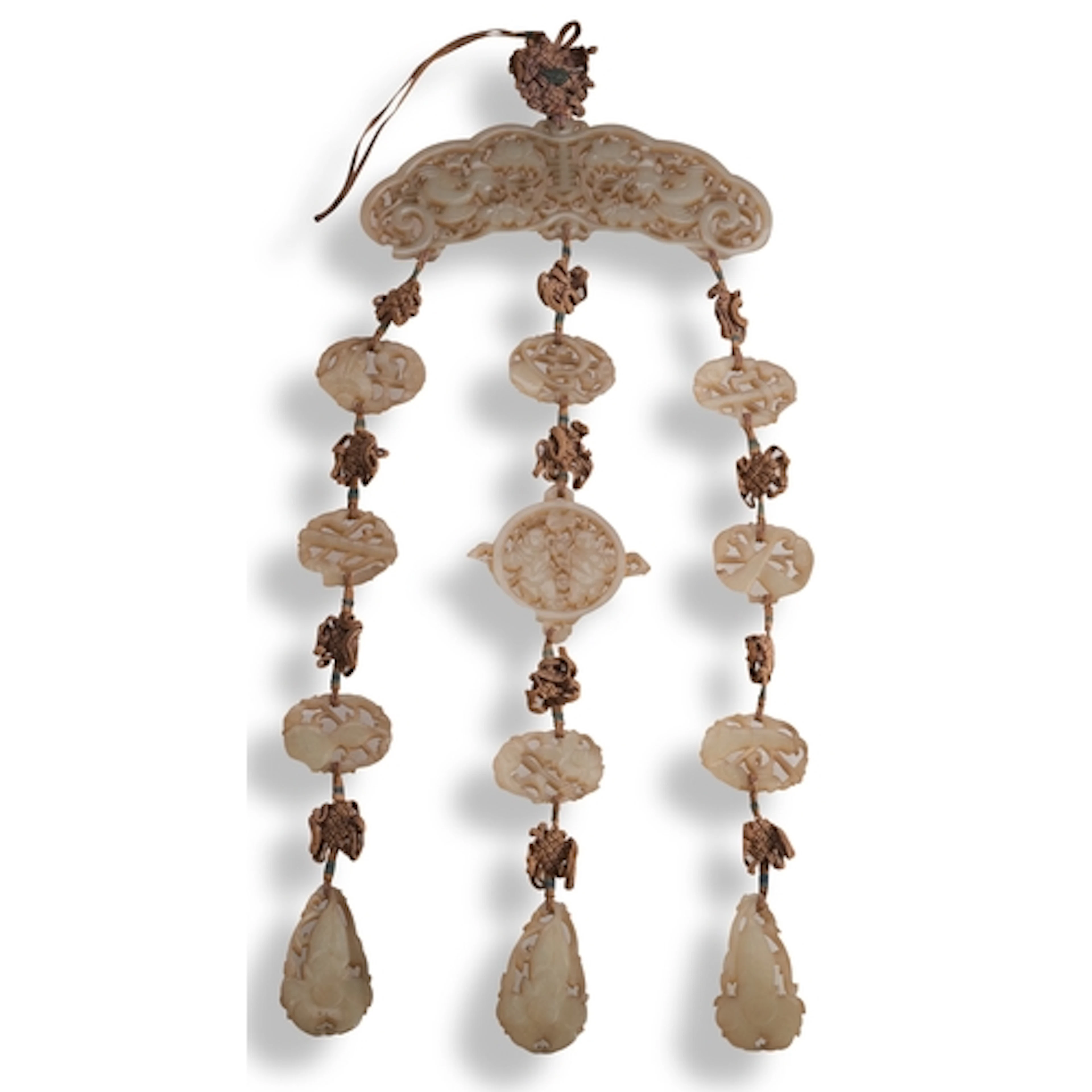 A CHINESE JADE HANGING ORNAMENT 18TH CENTURY 青白玉衣饰挂件 十八世纪 co...