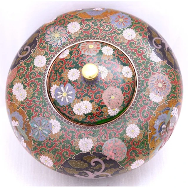 A LARGE JAPANESE CLOISONNÉ KORO AND COVER MEIJI PERIOD, 19TH...