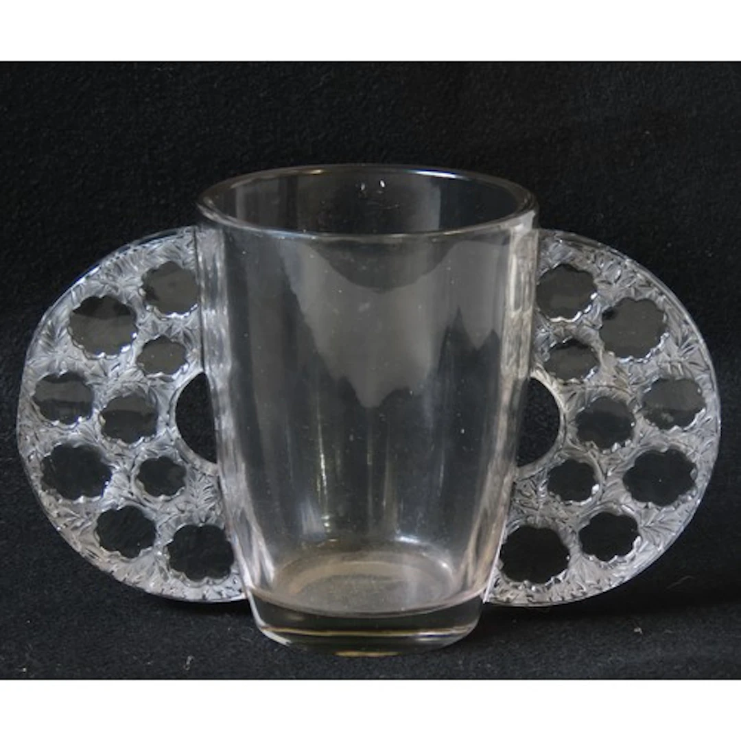 A RENE LALIQUE 'CAUDEBEC' VASE MODEL 1020 (CIRCA 1926) the c...