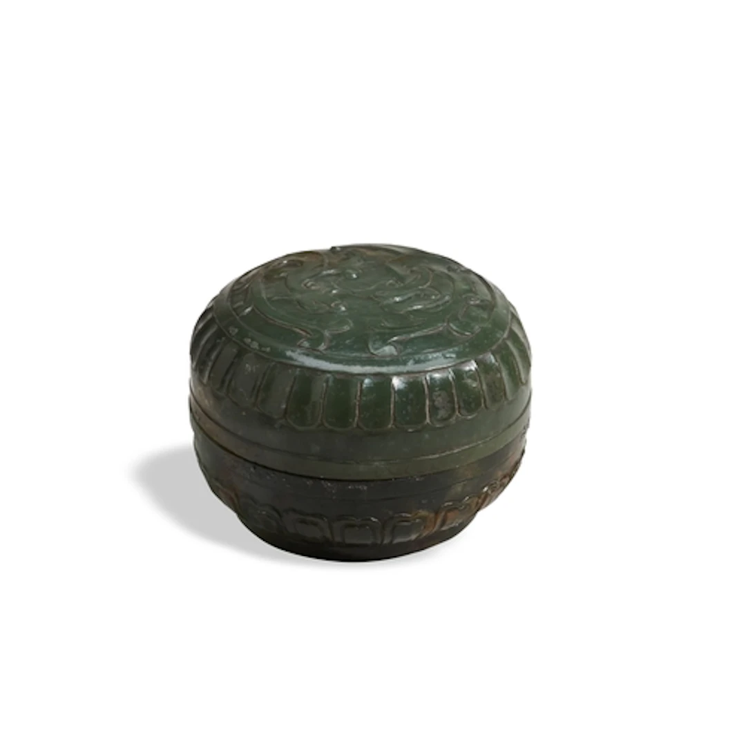 A CARVED SPINACH JADE BOX AND COVER QING DYNASTY, 18TH / 19T...