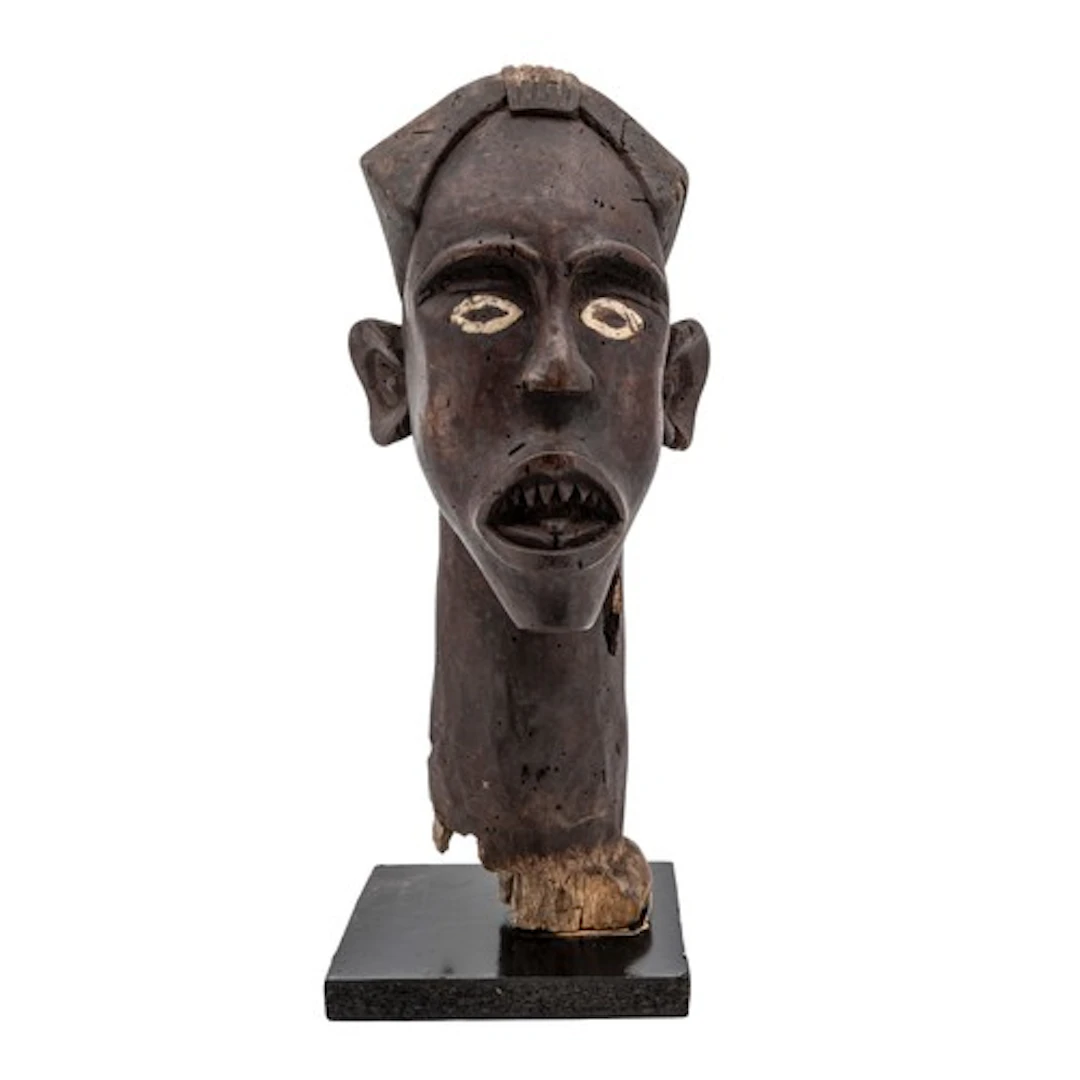 A FANG MABEA CARVED WOODEN STATUE HEAD with white lined pigm...