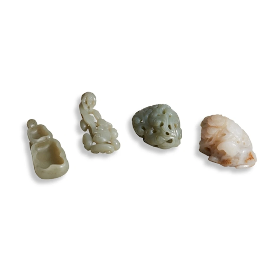 A GROUP OF FOUR JADE SCHOLARS OBJECTS, 20TH CENTURY 青白玉及白玉手把...
