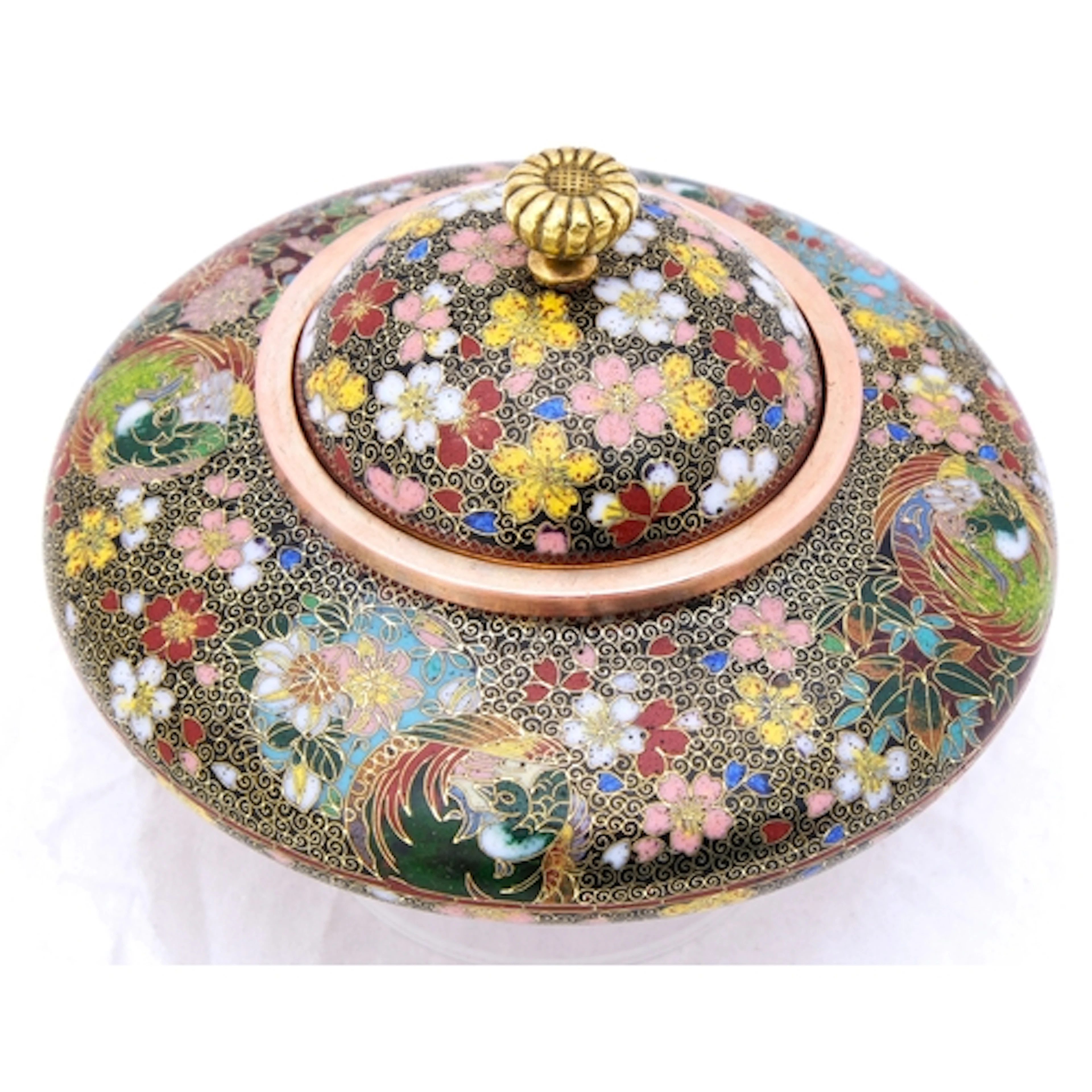 A GOOD JAPANESE CLOISONNÉ KORO MEIJI PERIOD, 19TH CENTURY de...