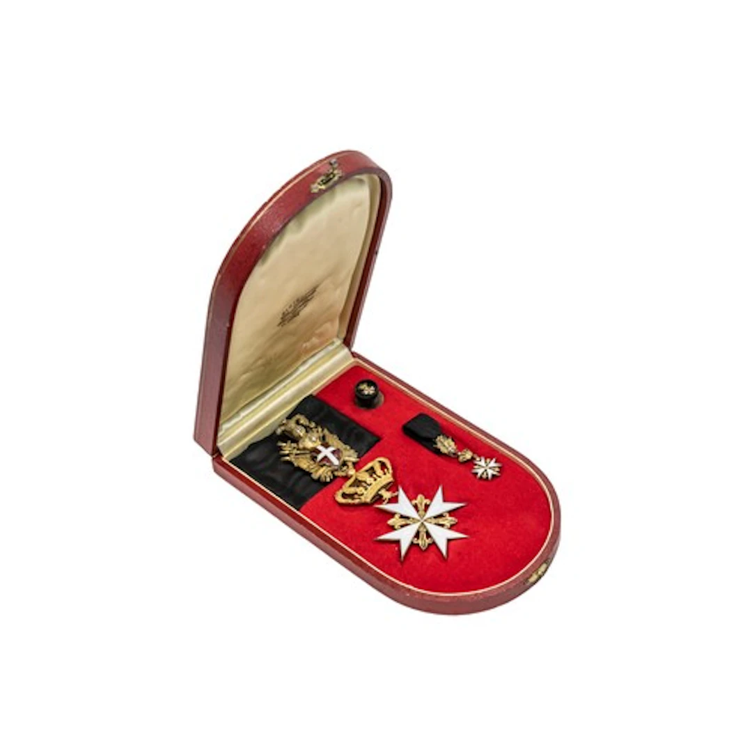 CASED ORDER OF THE KNIGHT OF MALTA, in case of issue with mi...