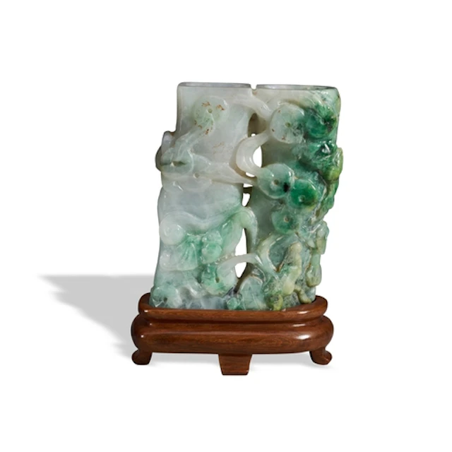 A BAMBOO SHAED JADEITE VASE, 20TH CENTURY 翠玉竹雕摆件 二十世纪 Carved...