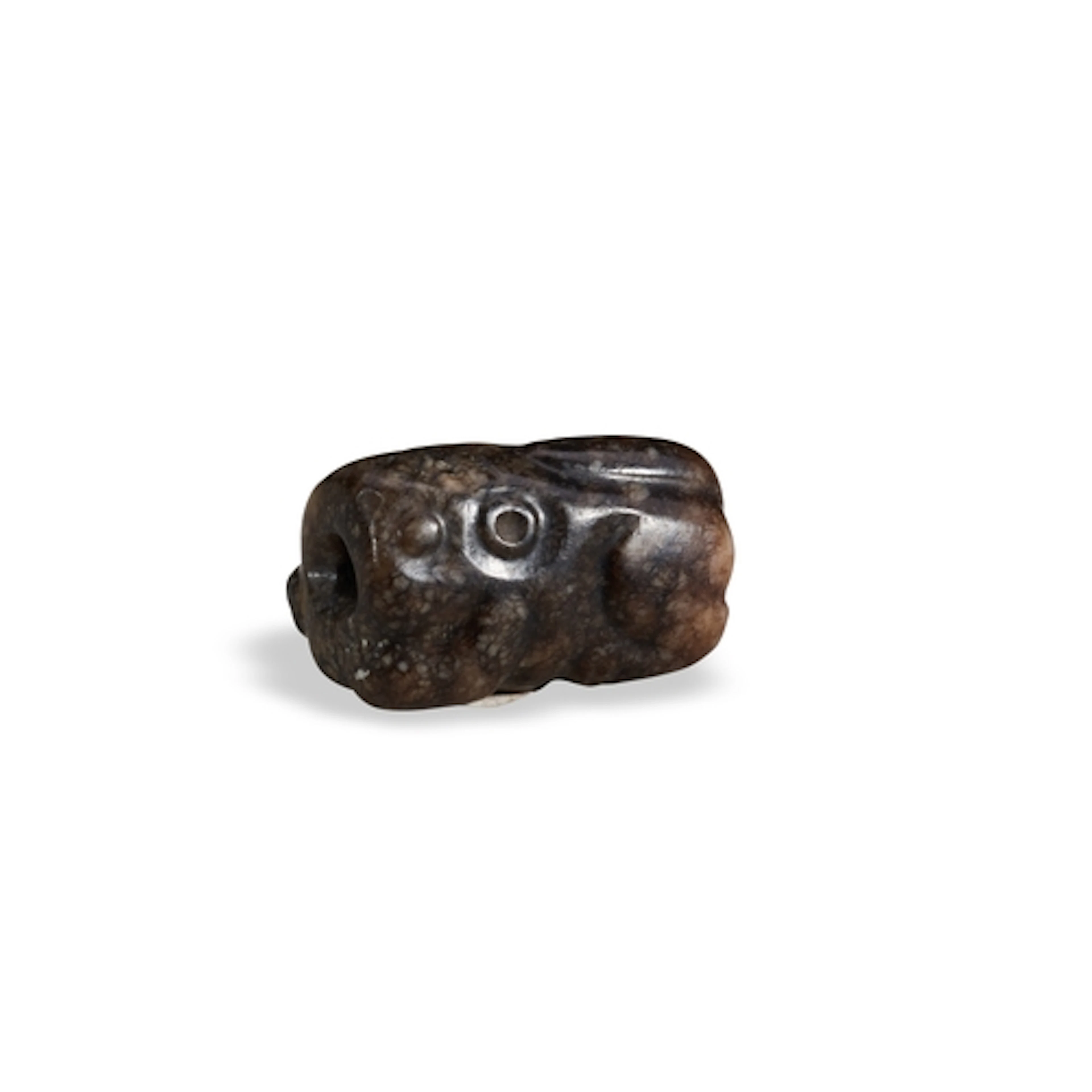 A MOTTLED BLACK JADE LION BEAD MING DYNASTY (1368-1644) 墨玉狮 ...