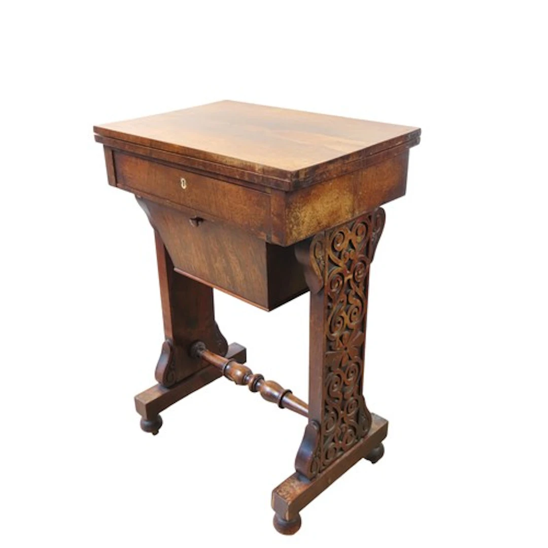 WILLIAM IV ROSEWOOD WORK TABLE pivoting fold over work surfa...
