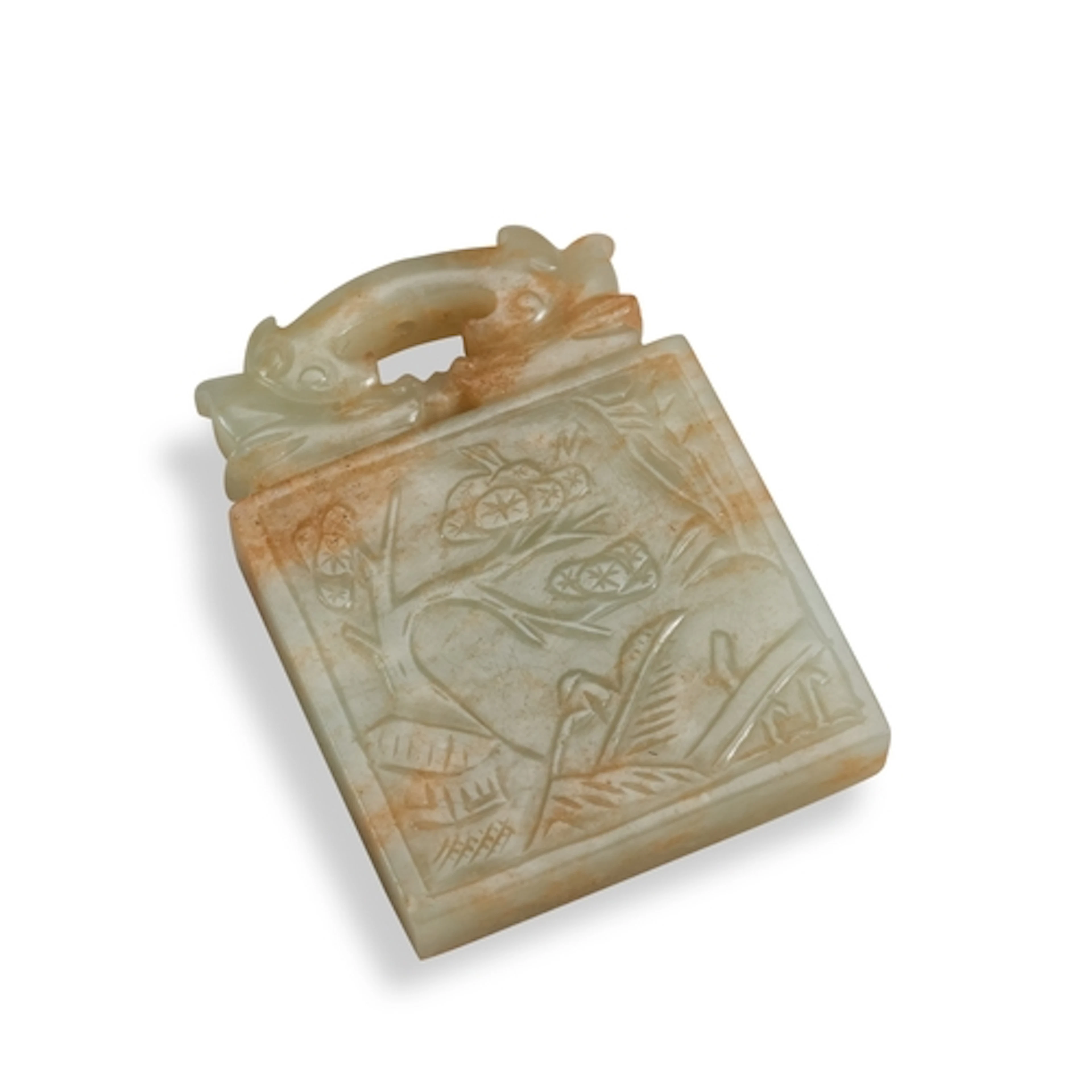 A PALE CELADON AND RUSSET JADE PENDANT 19TH / 20TH CENTURY 青...