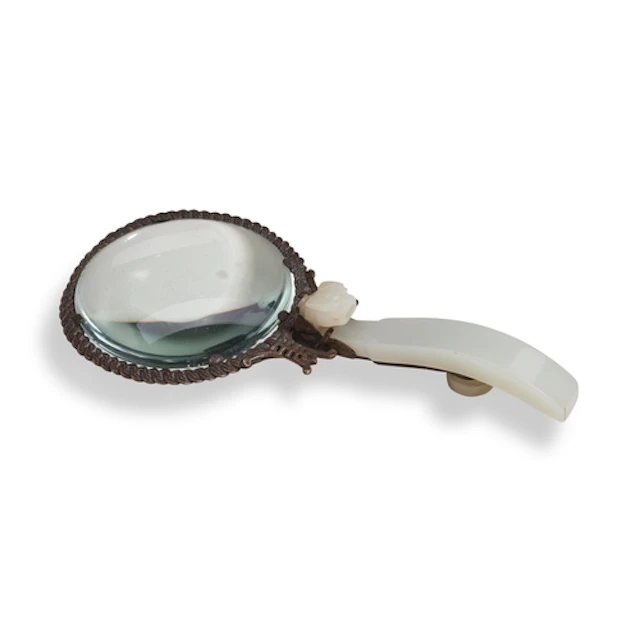 CHINESE WHITE JADE BELT BUCKLE WITH ARCHAIC-STYLE DRAGON HEA...