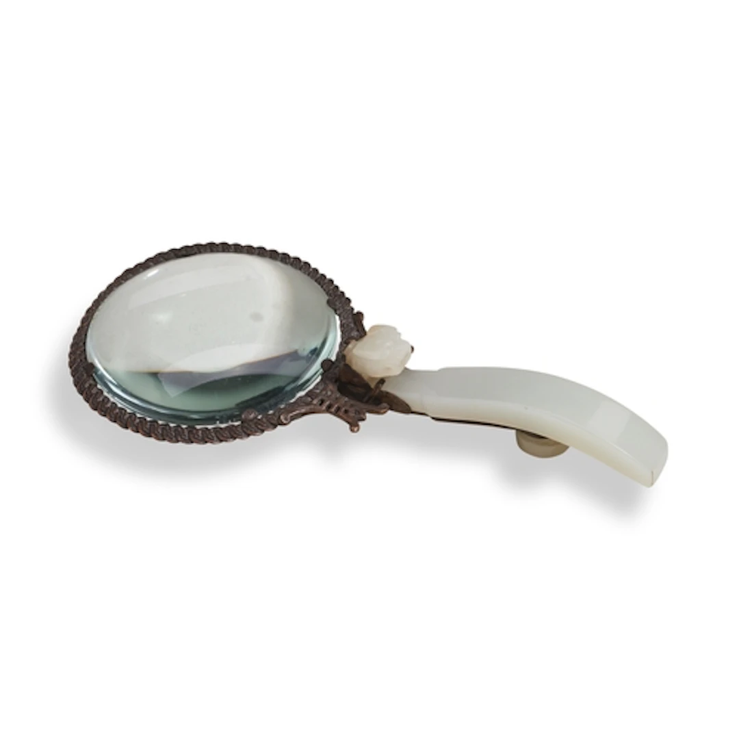 CHINESE WHITE JADE BELT BUCKLE WITH ARCHAIC-STYLE DRAGON HEA...